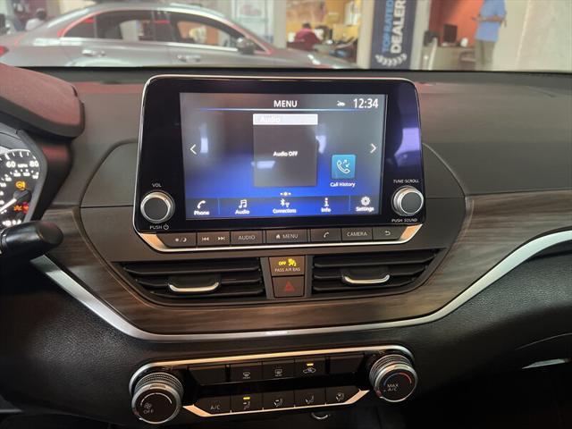 used 2025 Nissan Altima car, priced at $15,995