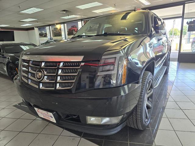 used 2011 Cadillac Escalade ESV car, priced at $11,995