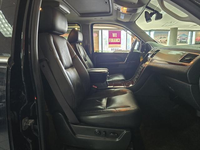 used 2011 Cadillac Escalade ESV car, priced at $11,995