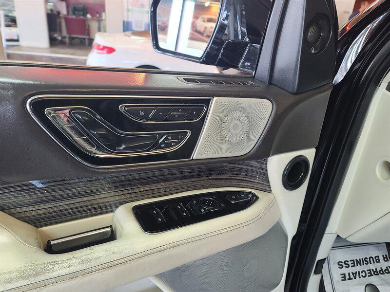 used 2020 Lincoln Navigator car, priced at $31,995