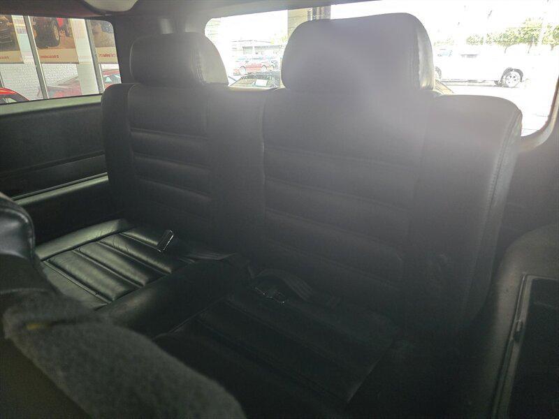used 2005 Hummer H2 car, priced at $16,995