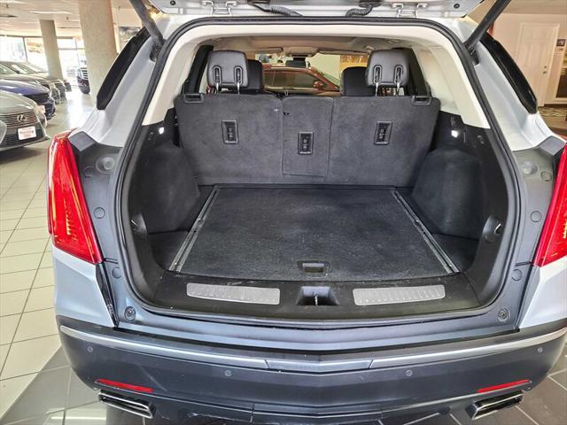 used 2019 Cadillac XT5 car, priced at $19,995