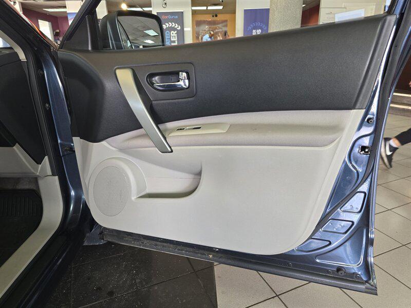 used 2015 Nissan Rogue Select car, priced at $6,495