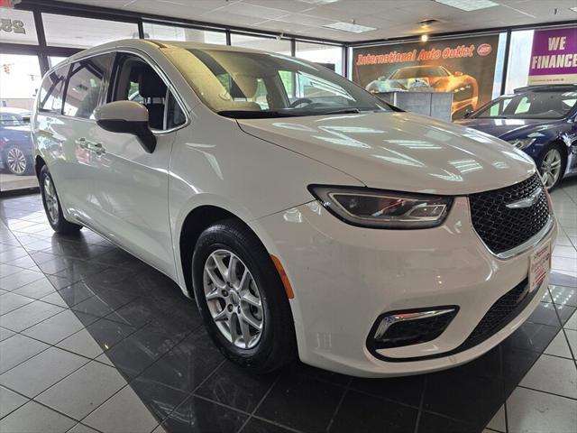 used 2023 Chrysler Pacifica car, priced at $21,995