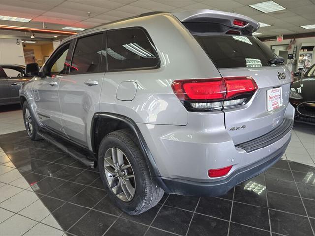 used 2017 Jeep Grand Cherokee car, priced at $13,995