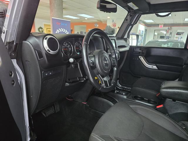 used 2015 Jeep Wrangler Unlimited car, priced at $19,995