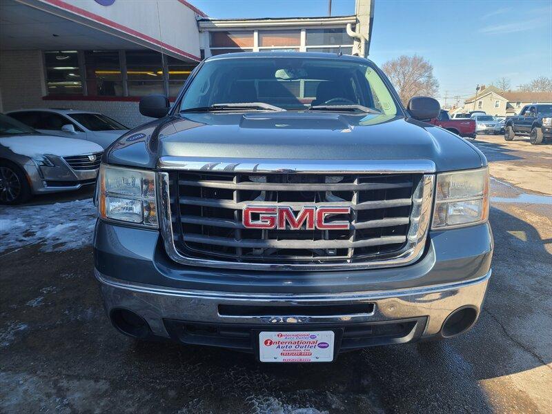 used 2009 GMC Sierra 2500 car, priced at $19,995