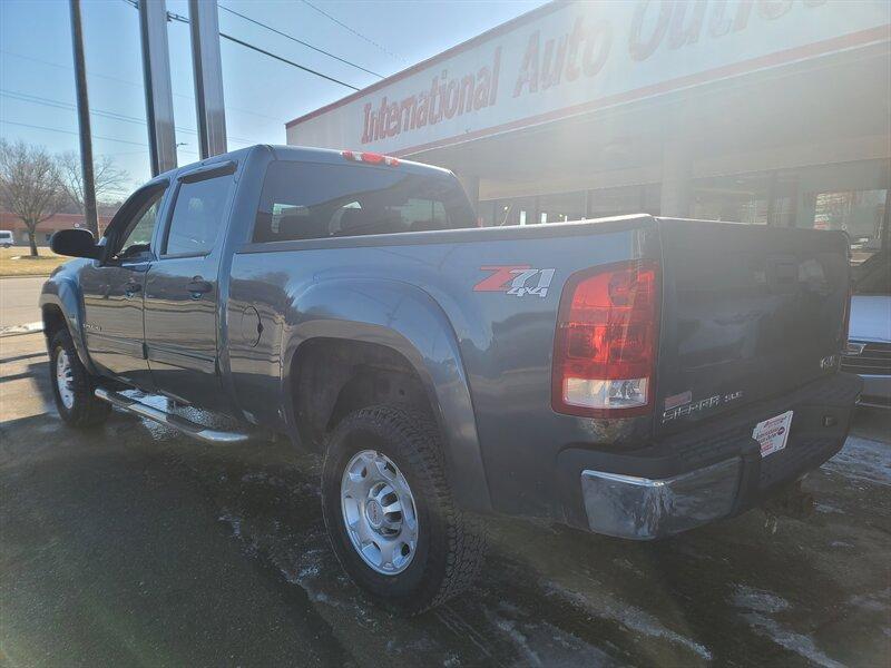 used 2009 GMC Sierra 2500 car, priced at $19,995