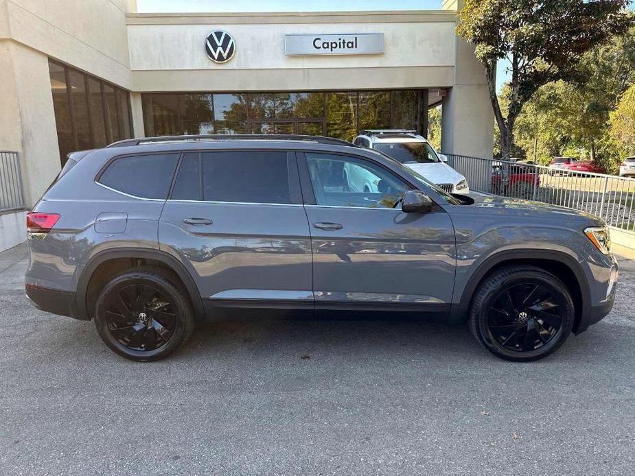 new 2025 Volkswagen Atlas car, priced at $47,556