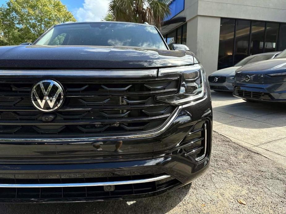 new 2025 Volkswagen Atlas car, priced at $55,736