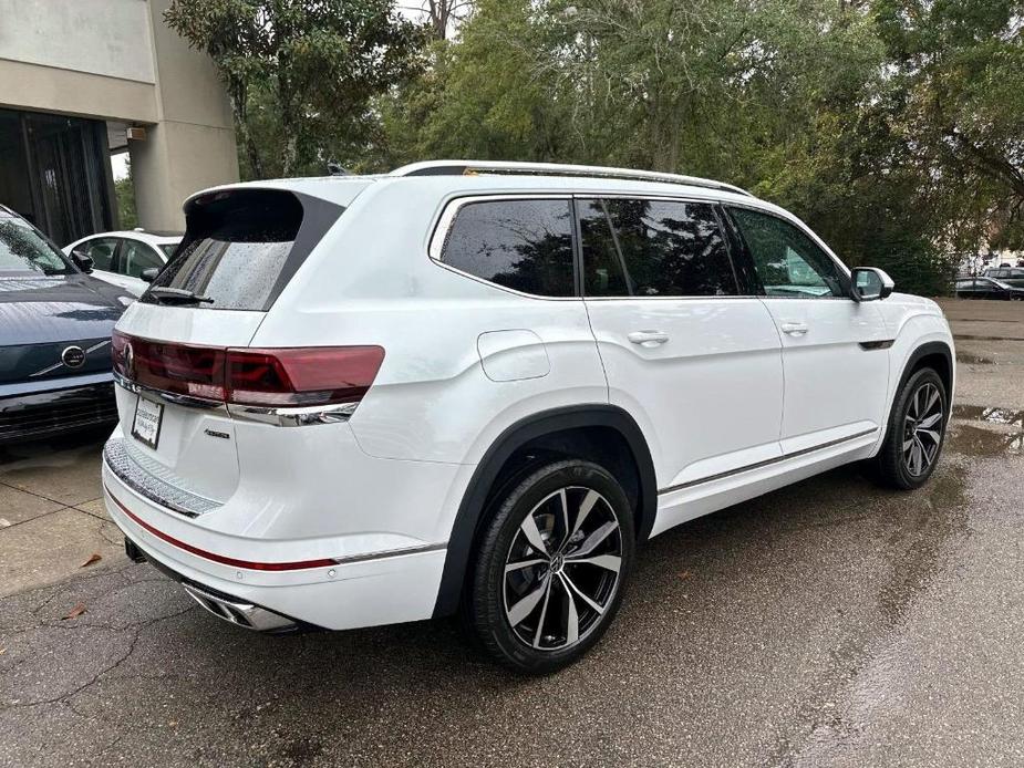 new 2025 Volkswagen Atlas car, priced at $56,886