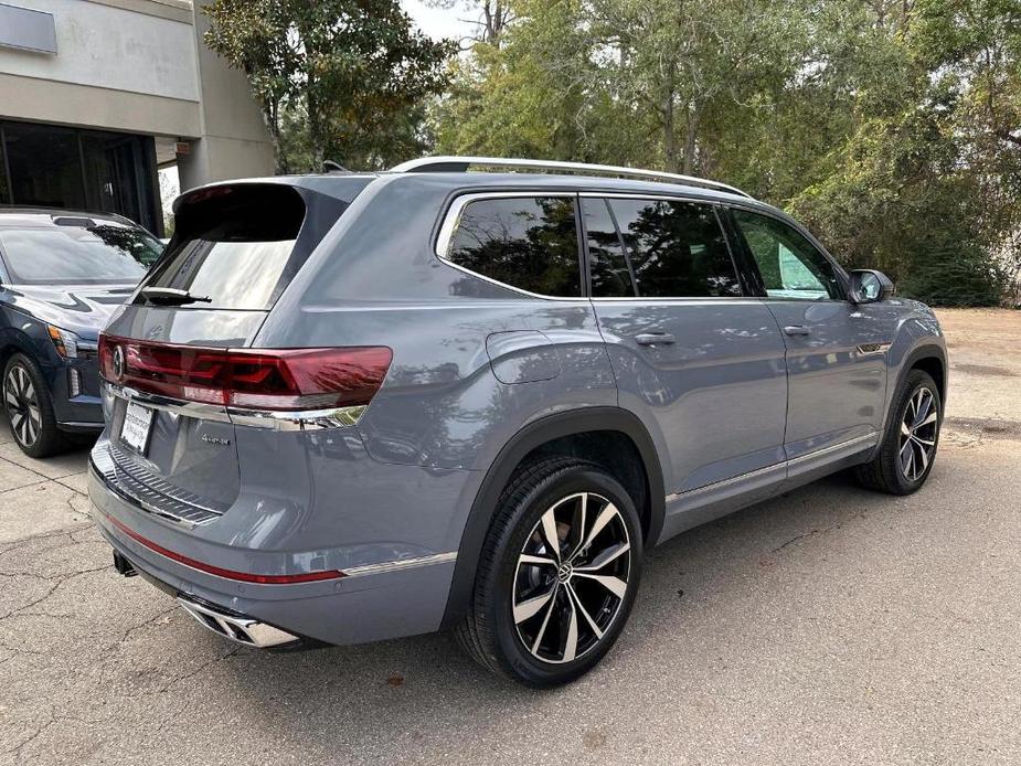 new 2025 Volkswagen Atlas car, priced at $56,361