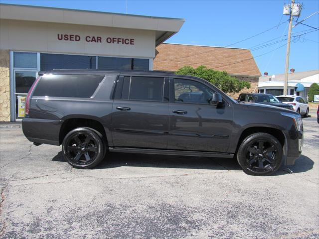 used 2019 Cadillac Escalade ESV car, priced at $33,386