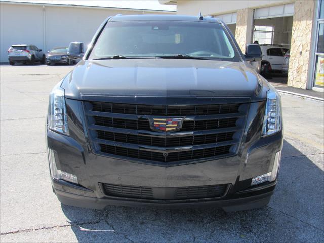 used 2019 Cadillac Escalade ESV car, priced at $33,386