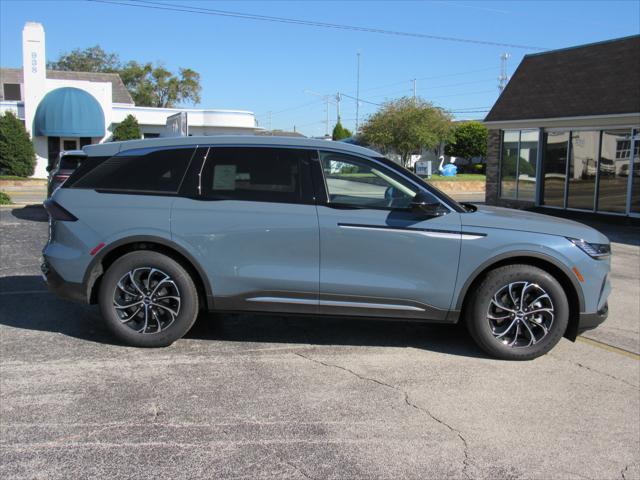 new 2025 Lincoln Nautilus car, priced at $60,170