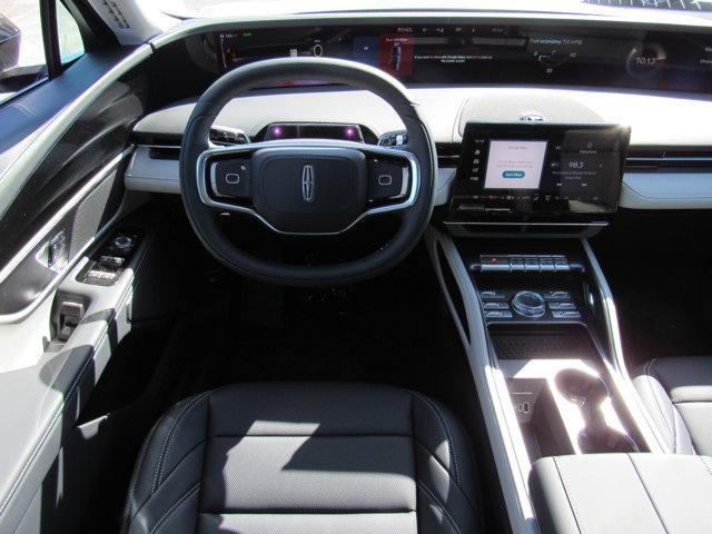 new 2025 Lincoln Nautilus car, priced at $55,735