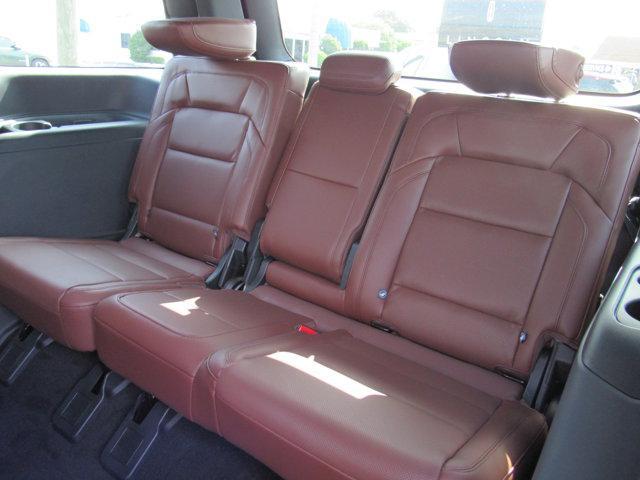 new 2025 Lincoln Navigator car, priced at $109,055