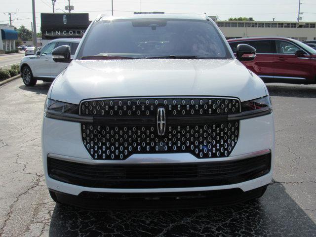 new 2025 Lincoln Navigator car, priced at $109,055