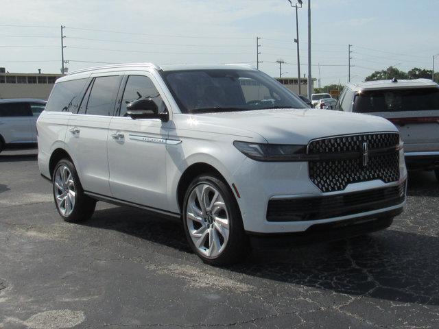 new 2025 Lincoln Navigator car, priced at $109,055