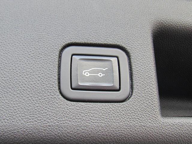 used 2022 Chevrolet Equinox car, priced at $21,999