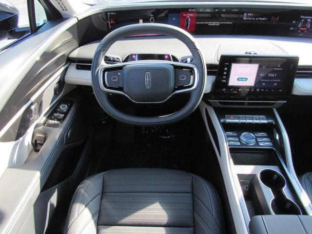 new 2025 Lincoln Nautilus car, priced at $65,025