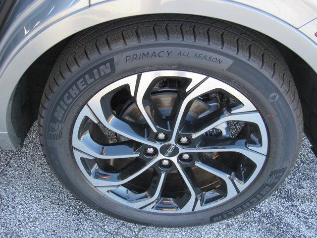 new 2025 Lincoln Nautilus car, priced at $65,025