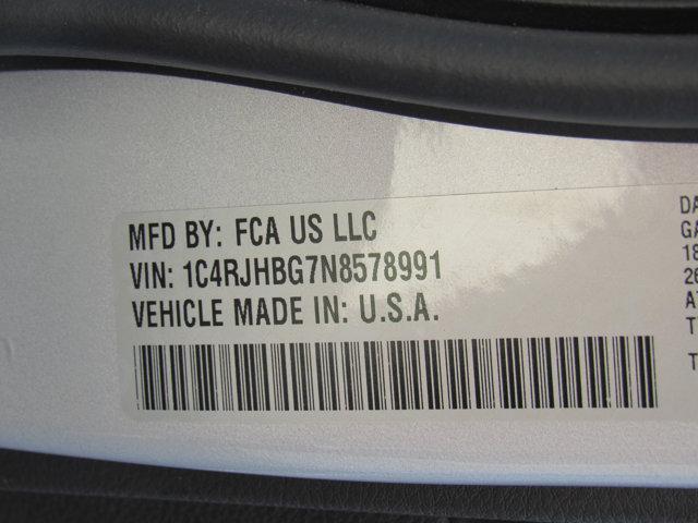 used 2022 Jeep Grand Cherokee car, priced at $31,999