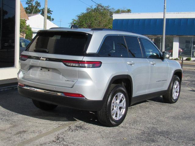 used 2022 Jeep Grand Cherokee car, priced at $31,999