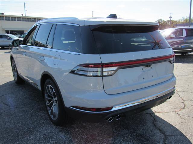 new 2025 Lincoln Aviator car, priced at $70,325