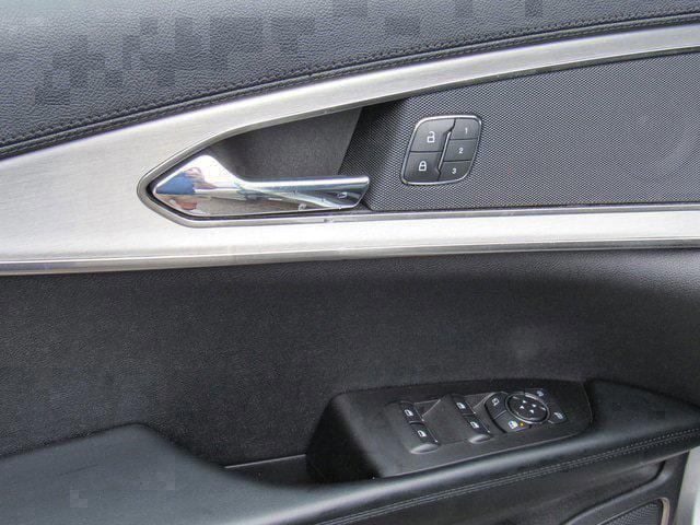 used 2020 Lincoln Nautilus car