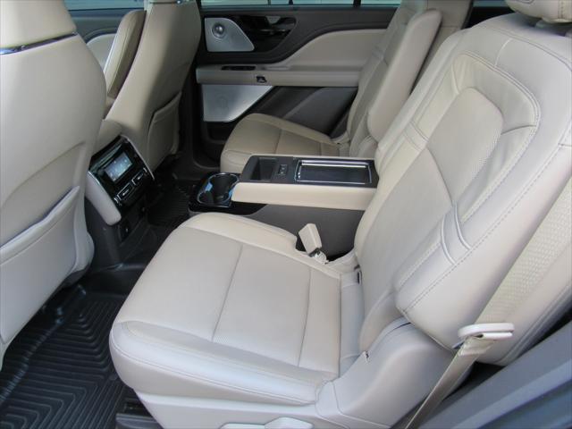 used 2020 Lincoln Aviator car, priced at $39,999