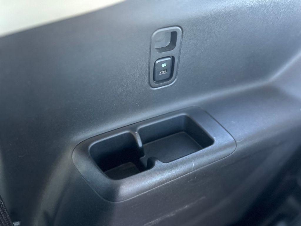 used 2021 Chevrolet Traverse car, priced at $25,604