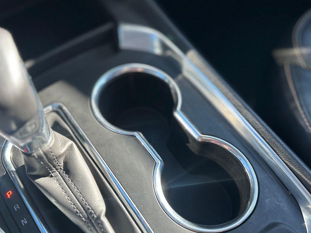 used 2021 Chevrolet Traverse car, priced at $25,604