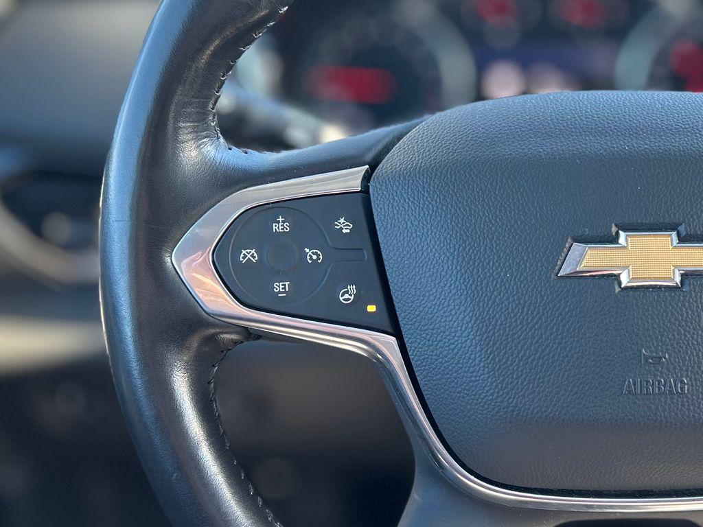 used 2021 Chevrolet Traverse car, priced at $25,604