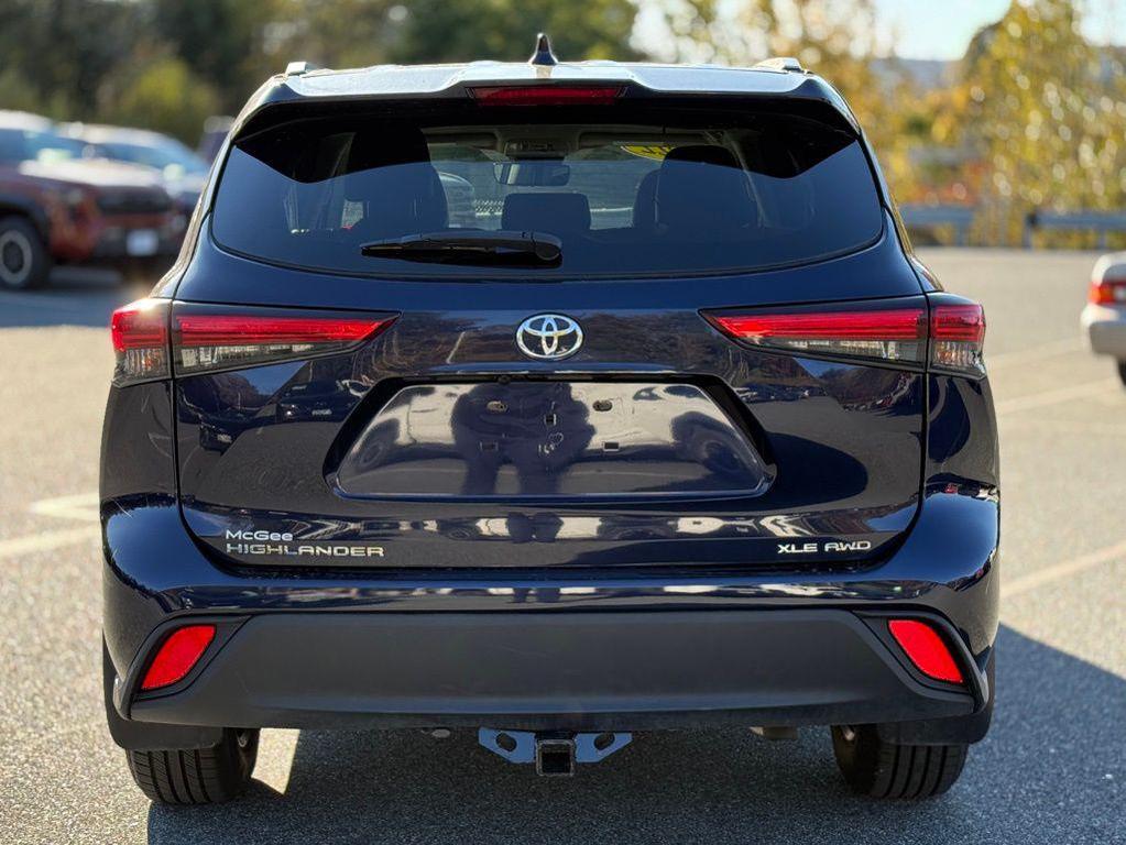 used 2022 Toyota Highlander car, priced at $30,103
