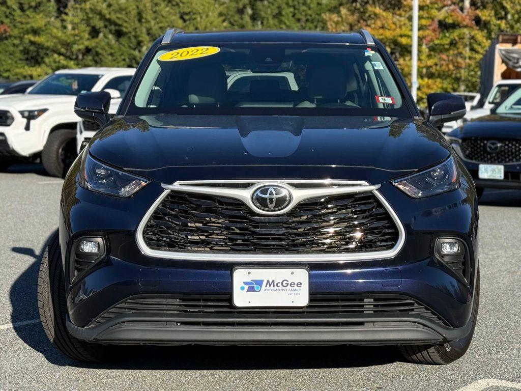 used 2022 Toyota Highlander car, priced at $30,103