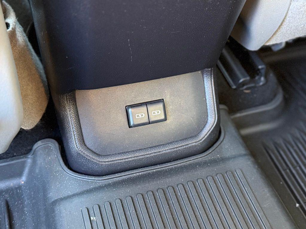 used 2022 Toyota Highlander car, priced at $30,103
