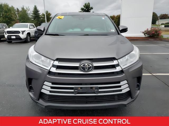 used 2019 Toyota Highlander car, priced at $19,256