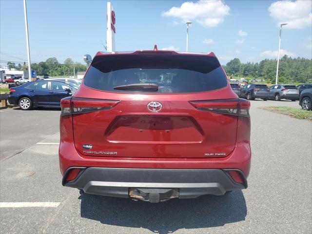 used 2020 Toyota Highlander car, priced at $29,402