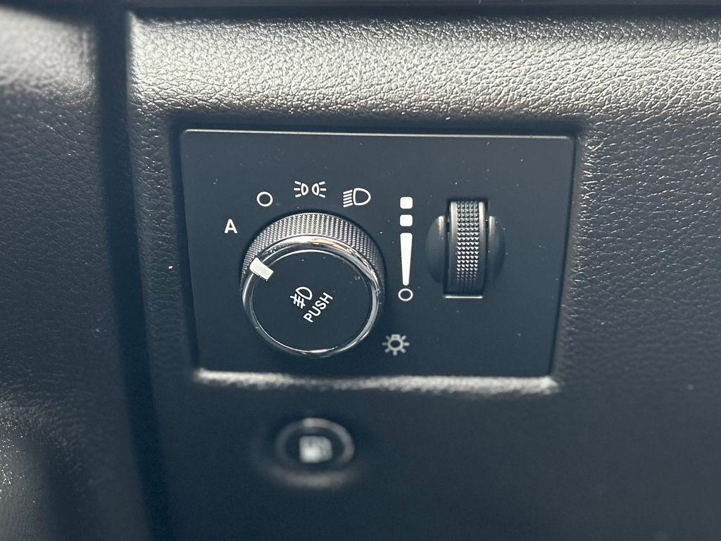 used 2021 Jeep Grand Cherokee car, priced at $24,101