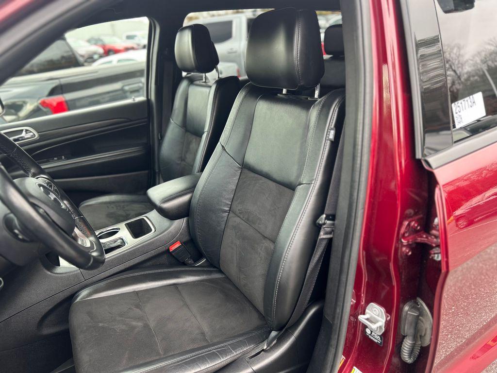 used 2021 Jeep Grand Cherokee car, priced at $24,101