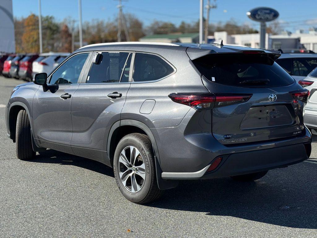 used 2025 Toyota Highlander car, priced at $42,436