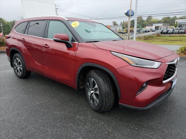 used 2021 Toyota Highlander car, priced at $32,209