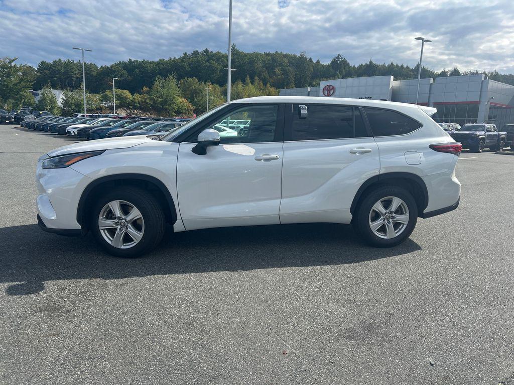 new 2023 Toyota Highlander car, priced at $34,800