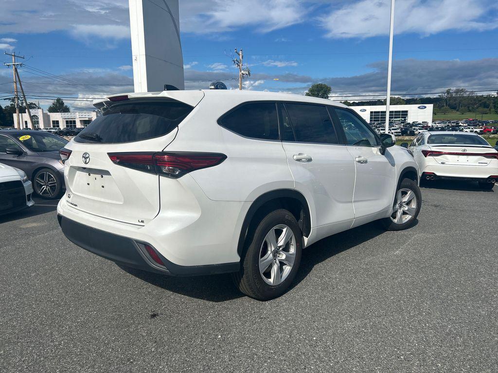 new 2023 Toyota Highlander car, priced at $34,800