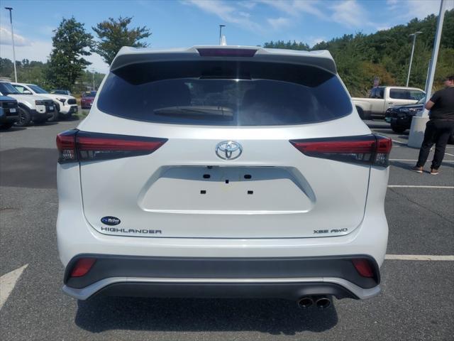 used 2022 Toyota Highlander car, priced at $35,991