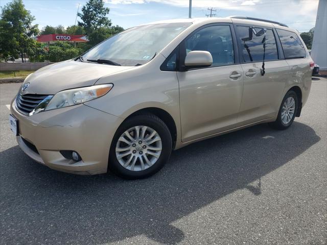 used 2013 Toyota Sienna car, priced at $14,317