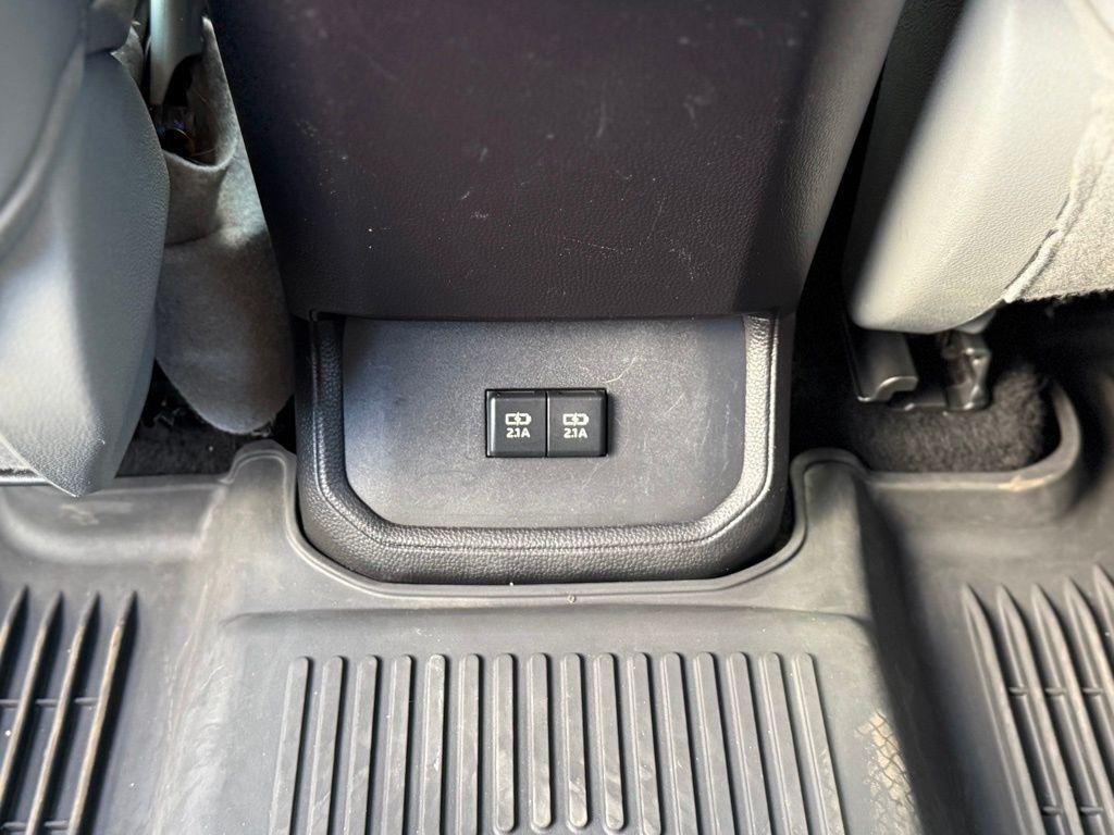 used 2021 Toyota Highlander car, priced at $30,833