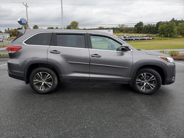 used 2019 Toyota Highlander car, priced at $21,807