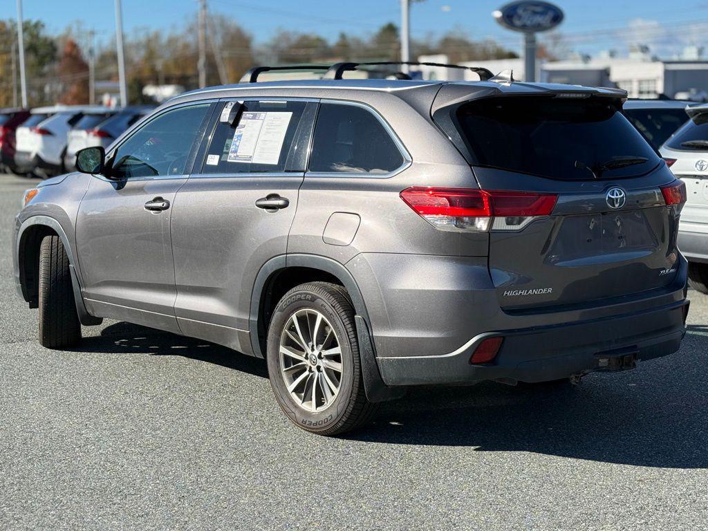 used 2018 Toyota Highlander car, priced at $20,316